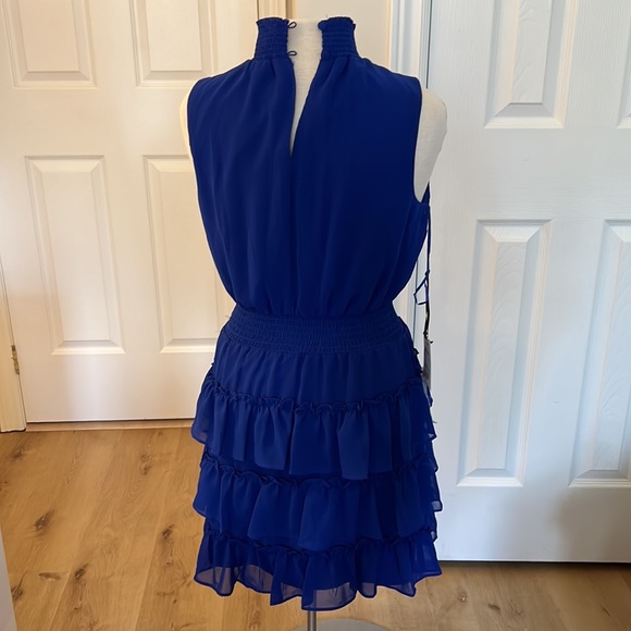 Blue tiered dress - Picture 2 of 3